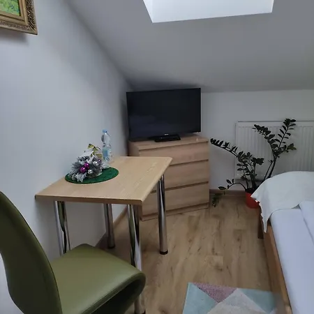 Δωμάτια σε οικογενειακή κατοικία Strozowka Gorlice